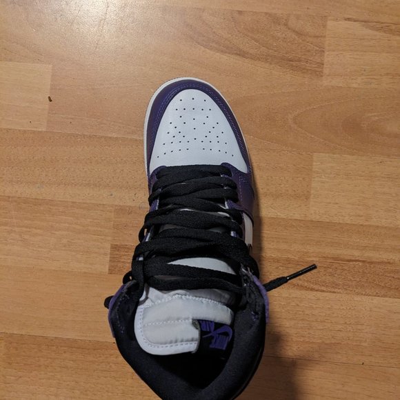 NIKE Air Jordan 1 Retro High Court Purples-  Womens size 8 - Picture 6 of 12